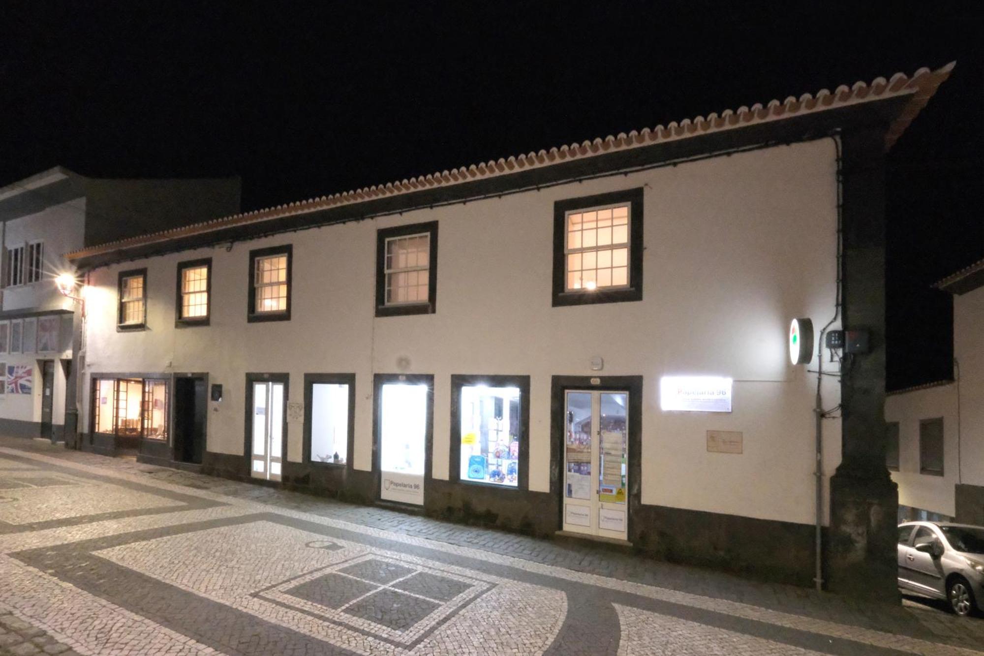 Apartamentos Azera - Antonio Azera Praia da Vitoria ภายนอก รูปภาพ